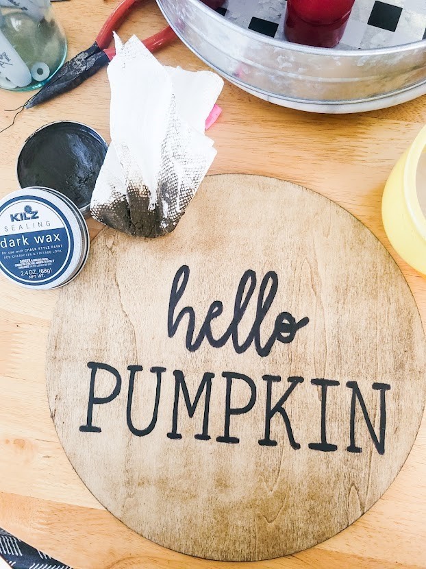 Hello Pumpkin door hanger stained