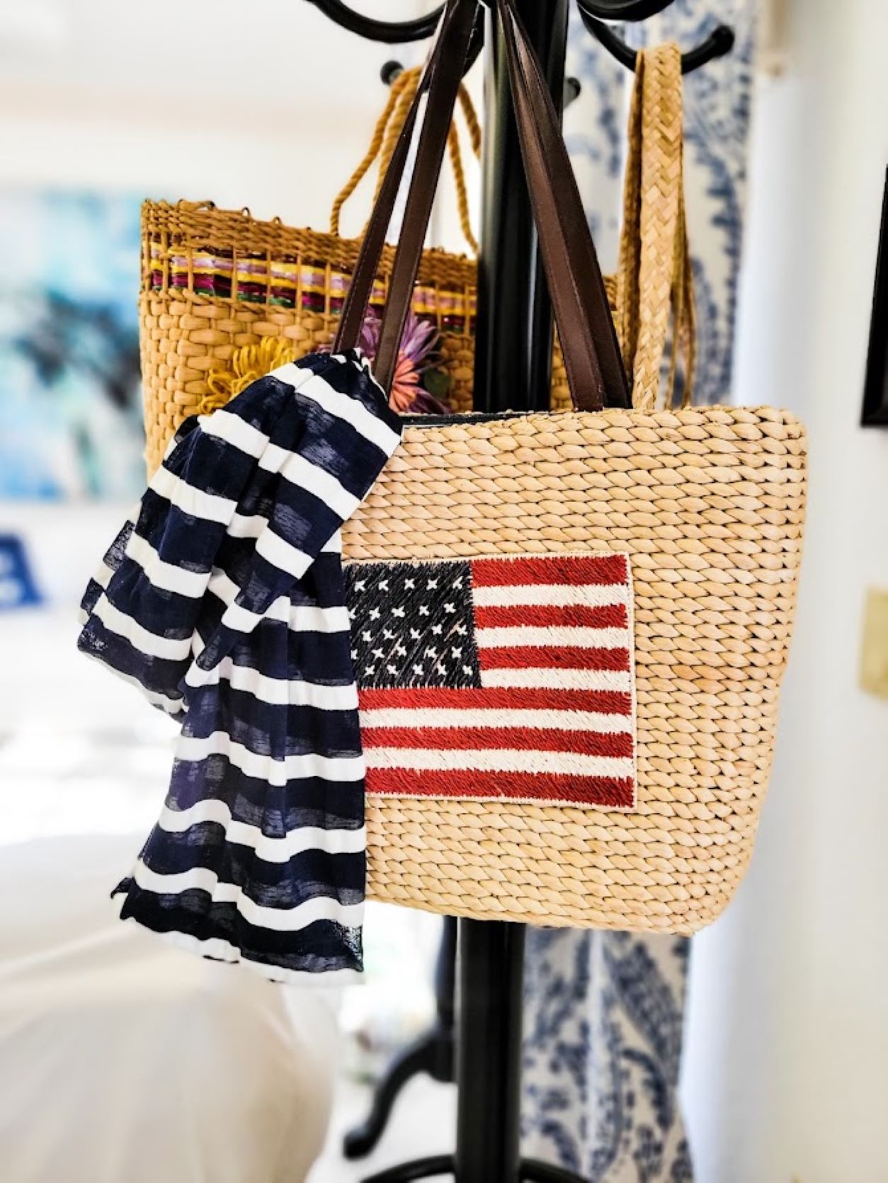 straw-patriotic-flag-bag