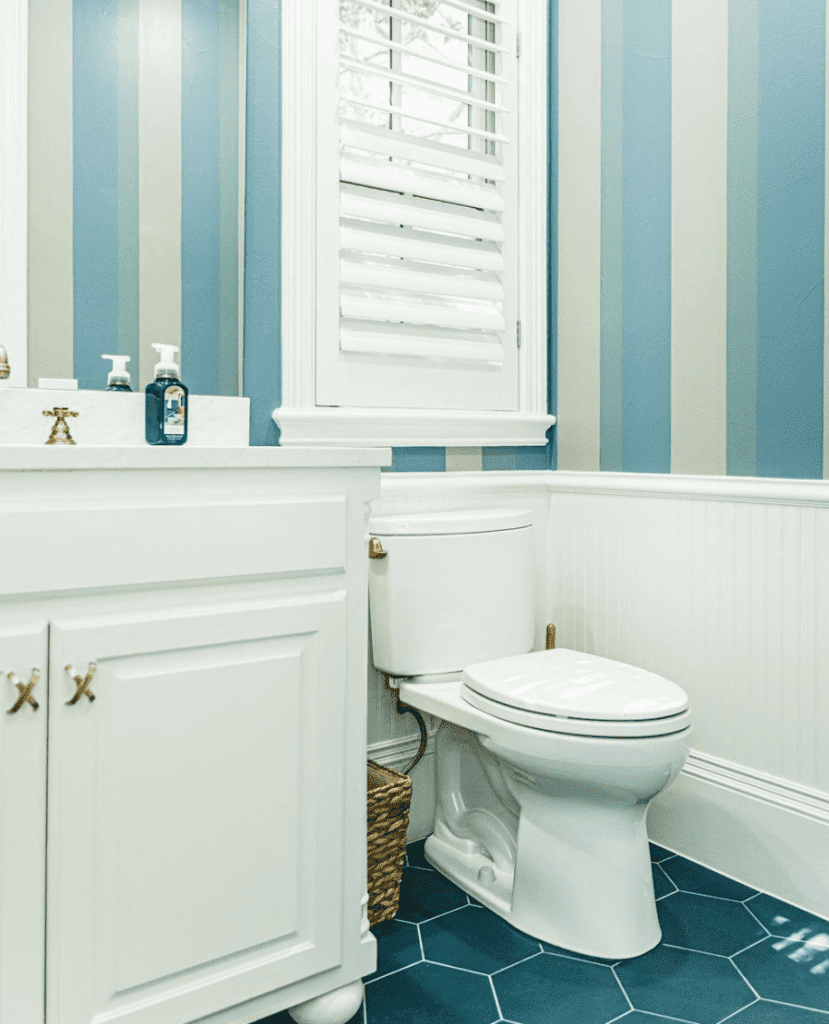 make-your-bathroom-seem-larger-and-more-inviting