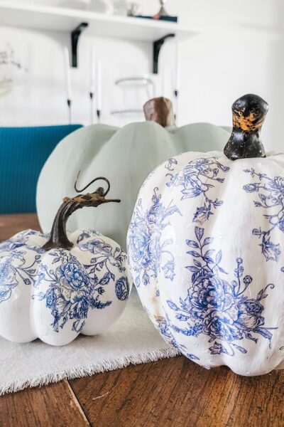 chinoiserie pumpkins