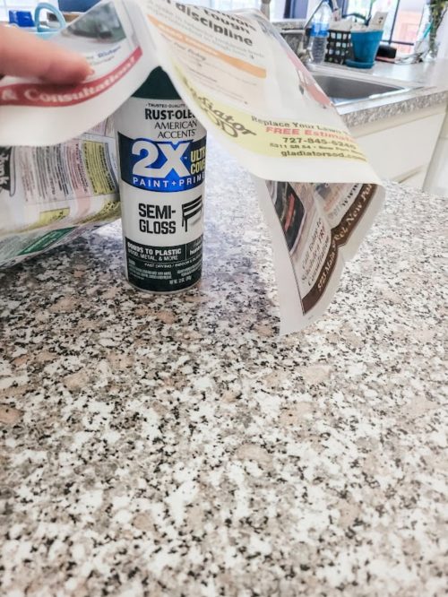 fan-light-turned-vase-prop-for-painting