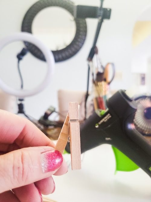 Snowflake-clothespin-Christmas-ornament-DIY-dimantling