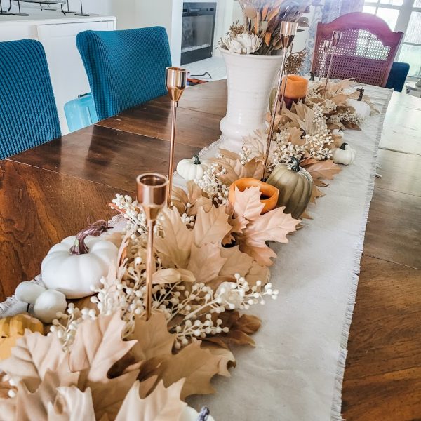 fall table centerpiece made with leaves